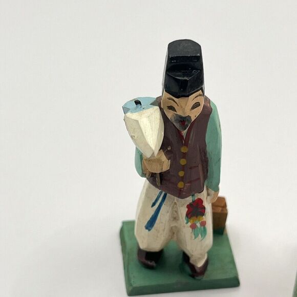 Vintage Folk ART Korean/Asian Hand Carved Painted Wooden Figurine Set Pair - Picture 4 of 9